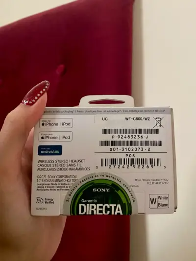 Auriculares Sony WF-C500 nuevos - miniatura 2