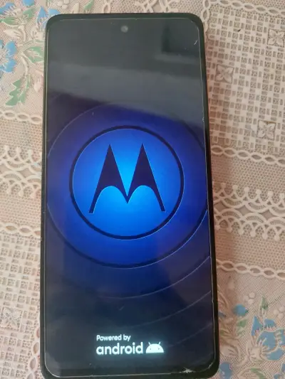 Teléfono Motorola pantalla activa - miniatura 1