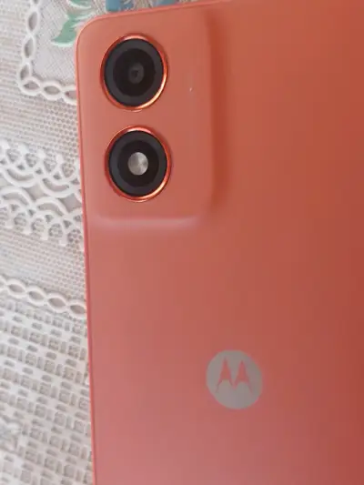 Teléfono Motorola pantalla activa - miniatura 3