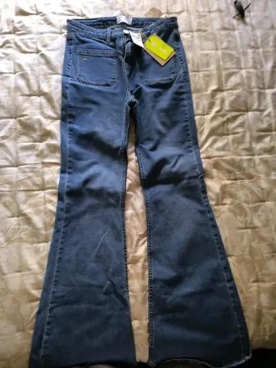 Jeans acampanados azules - miniatura 3