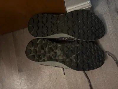 Zapatillas deportivas moradas  Asics - miniatura 2