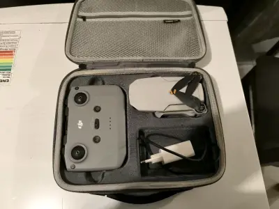 Dron DJI Mini 2 - miniatura 2