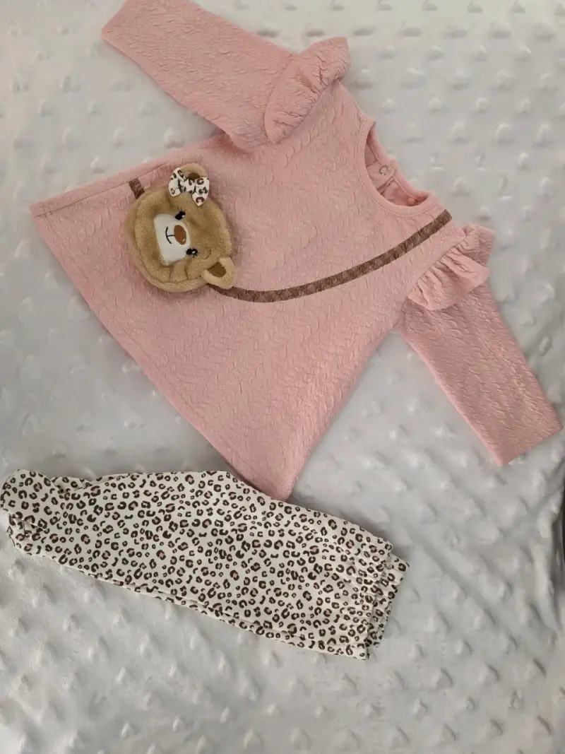 Conjunto bebé rosa y gris - 3