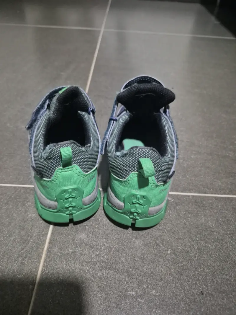 Zapatillas deportivas azul y verde - 4