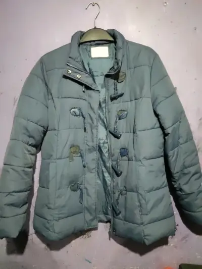 Chaqueta acolchada azul opaco unisex - miniatura 2