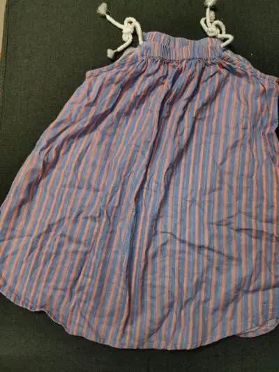 Vestido de verano rayado - miniatura 1