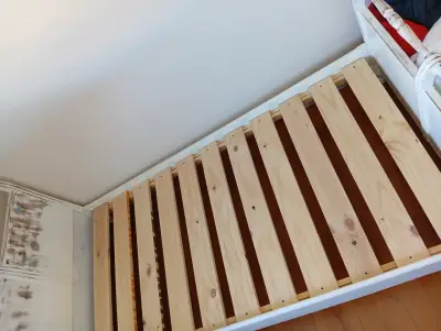 Cama individual de madera blanca - miniatura 2
