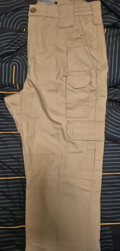 Pantalones cargo beige - miniatura 3