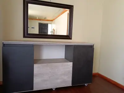 Buffet moderno con espejo - miniatura 1