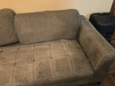 Sofá seccional gris usado - miniatura 1