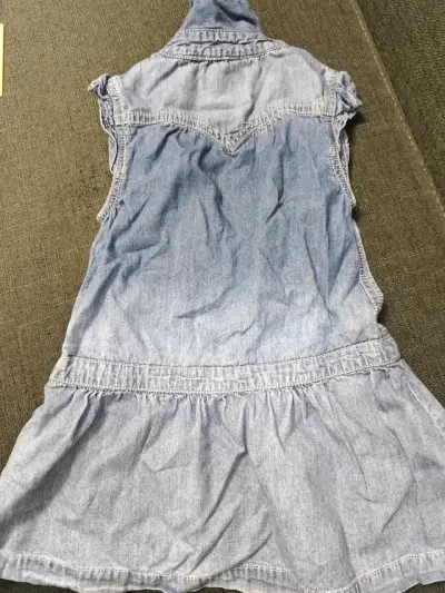 Vestido de mezclilla infantil - miniatura 3