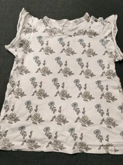 Polera de bebé con flores - miniatura 1