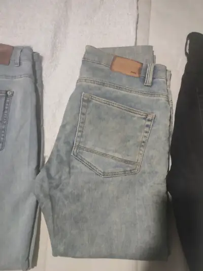 Jeans marca de mezclilla - miniatura 2