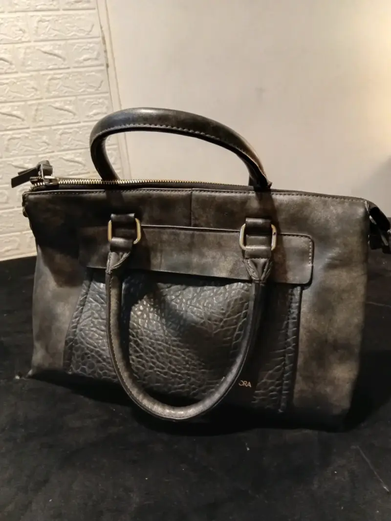 Cartera negra elegante - 2