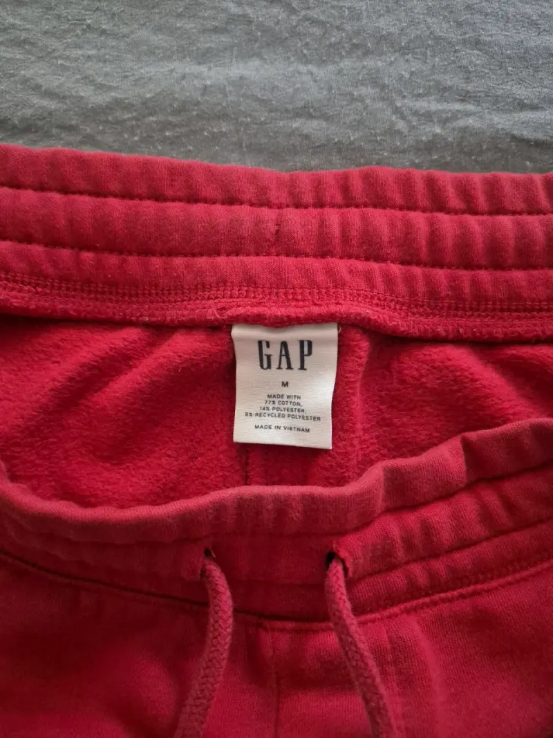 Shorts rojos GAP para hombre - 2