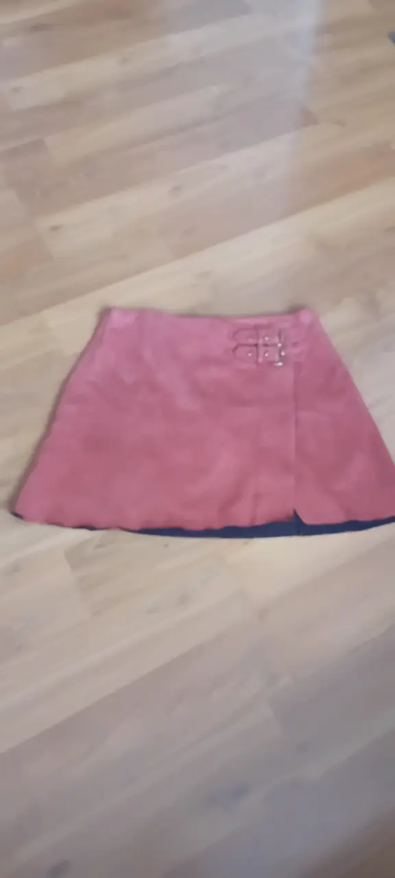 Falda corta - 1