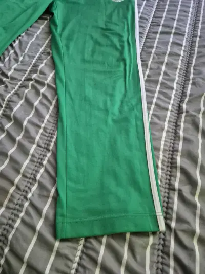 Pantalones deportivos verdes - miniatura 3