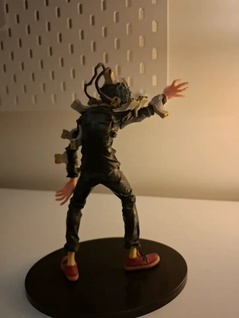 Figura de acción Shigaraki Tomura - Banpresto - 2