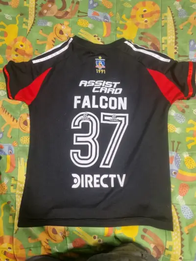 Polera Colo-Colo negra diseño anime - miniatura 2