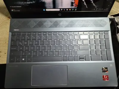 Notebook HP Pavilion Ryzen 7 - miniatura 1