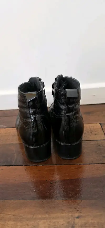 Botines negros de cuero - miniatura 3