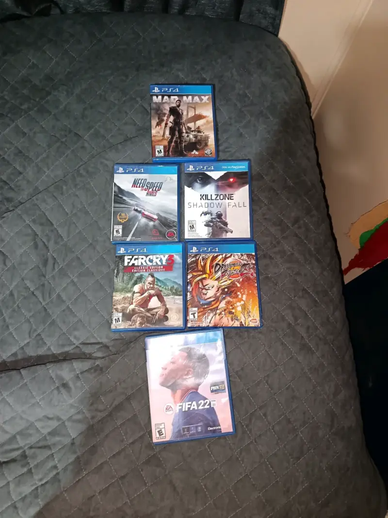 Colección de juegos PS4 usados