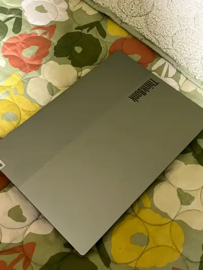Portátil Lenovo ThinkBook 14 g7 gris - miniatura 1