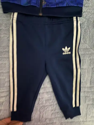 Conjunto deportivo infantil Adidas azul - miniatura 2