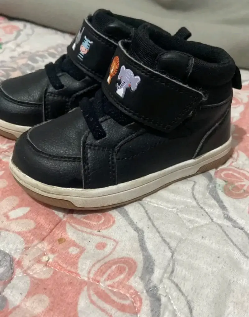 Zapatillas negras infantiles colloky