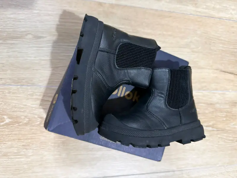 Botines negros de cuero