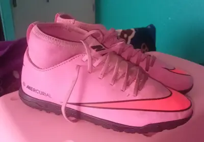 Zapatillas deportivas rosas - miniatura 2