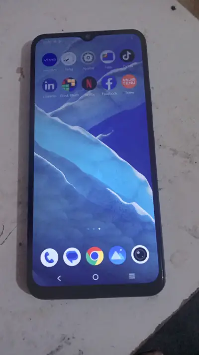 Teléfono inteligente vivo - miniatura 1
