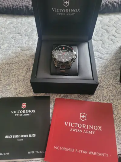 Reloj Victorinox fieldforce - miniatura 4