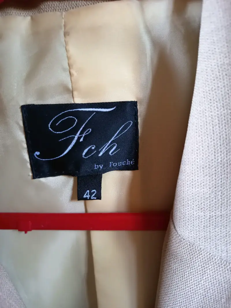 Blazer beige elegante talla 42 - 2