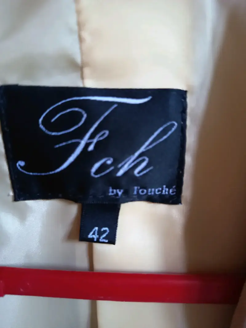 Blazer beige elegante talla 42 - 3