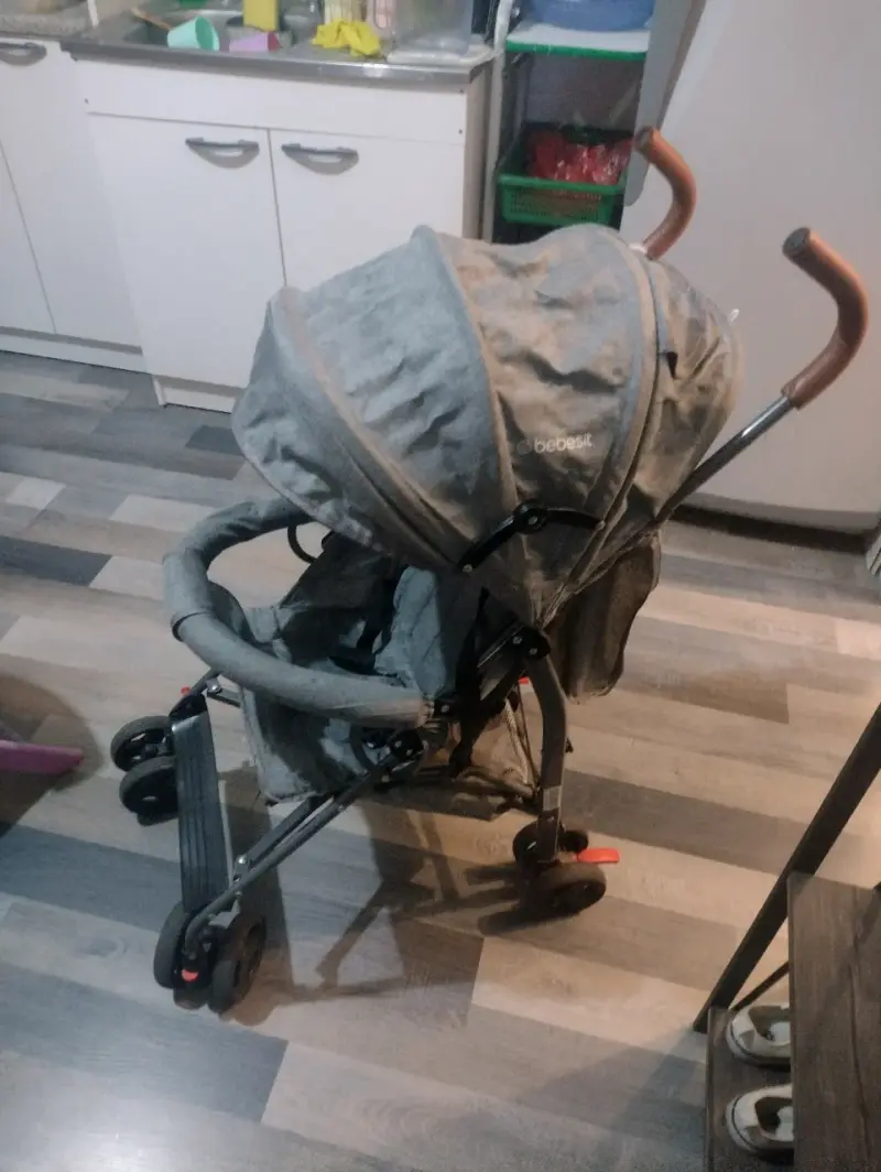 Coche de bebé Bebesit gris - 1