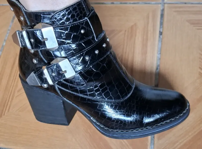 Botines de cuero charol - 1