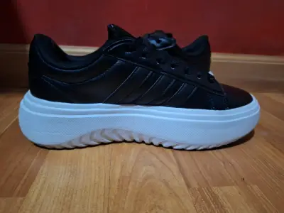 Zapatillas negras casuales - miniatura 2