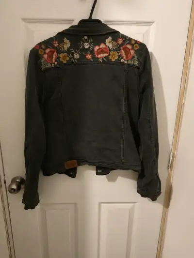 Chaqueta de mezclilla negra - miniatura 4