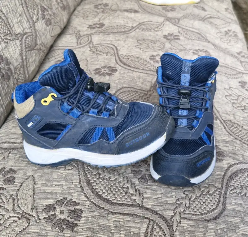 Zapatillas Ficcus outdoor azul marino