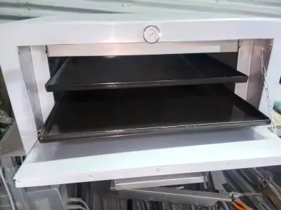 Horno industrial de dos bandejas - miniatura 1