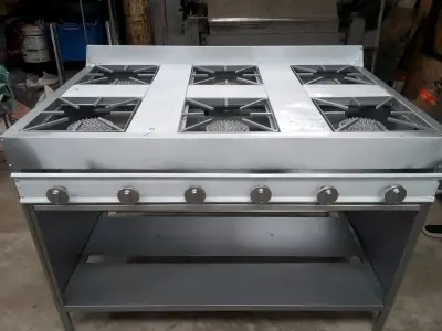 Cocina industrial de seis quemadores - miniatura 1