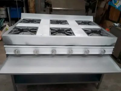 Cocina industrial de seis quemadores - miniatura 4
