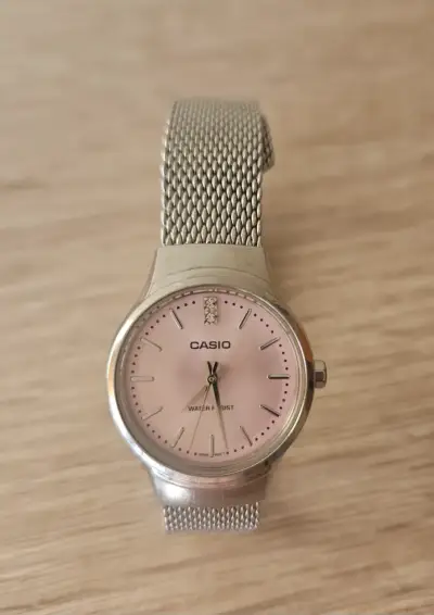 Reloj Casio rosa mujer - miniatura 1