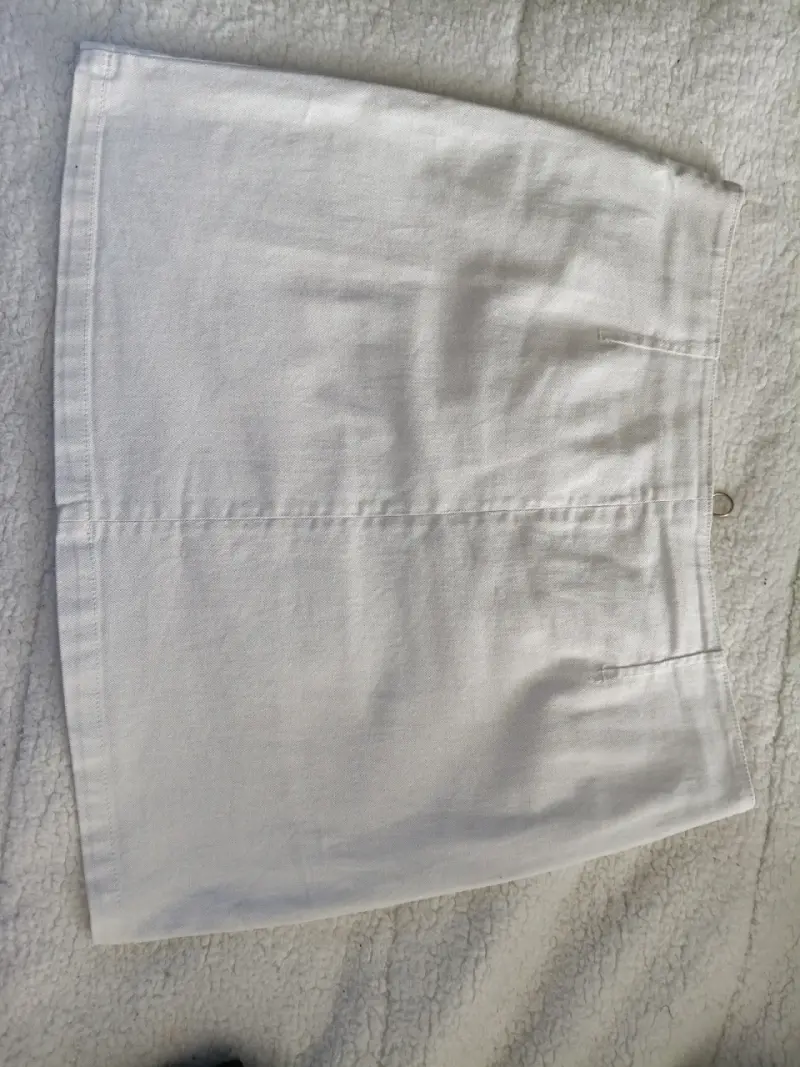 Falda corta blanca - 1