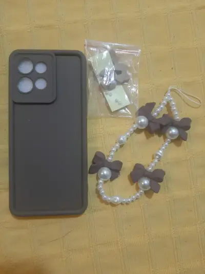Carcasa Mororola Edge 50 con adornos de perlas - miniatura 5