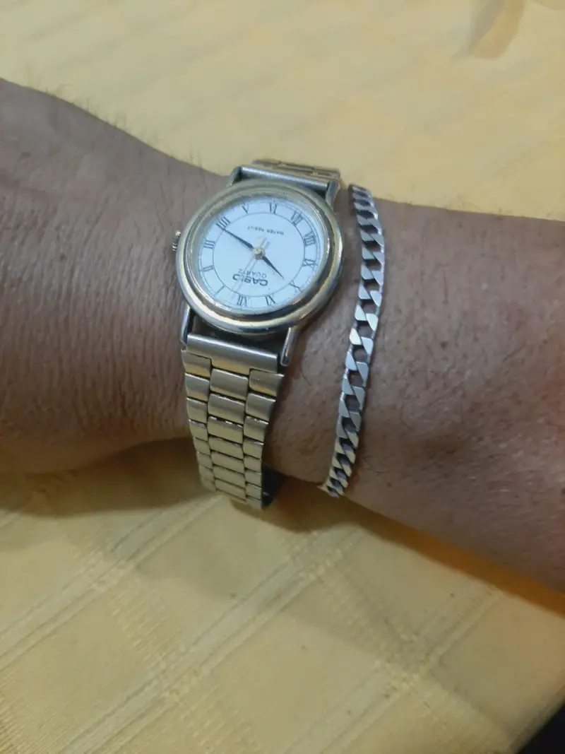 Reloj Casio Quartz Dorado vintage original - 5