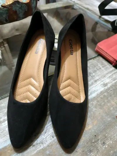 Zapatos de taco bajo negros Gotta - miniatura 1