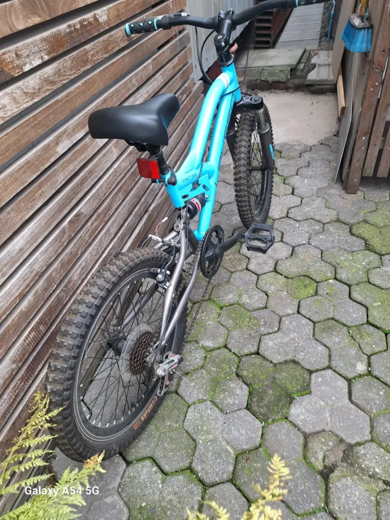 Bicicleta Lahsen azul para niños - 3
