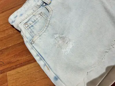 Shorts de mezclilla azul claro - miniatura 2